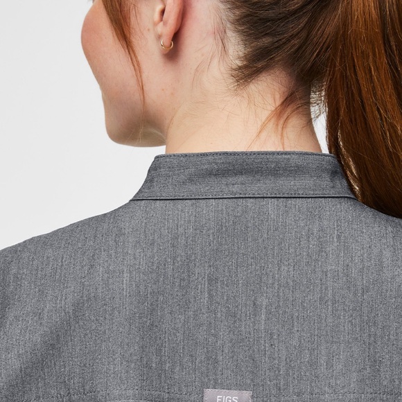 FIGS Rafaela Oversized Scrub Top.   Size M. Graphite - Picture 3 of 8